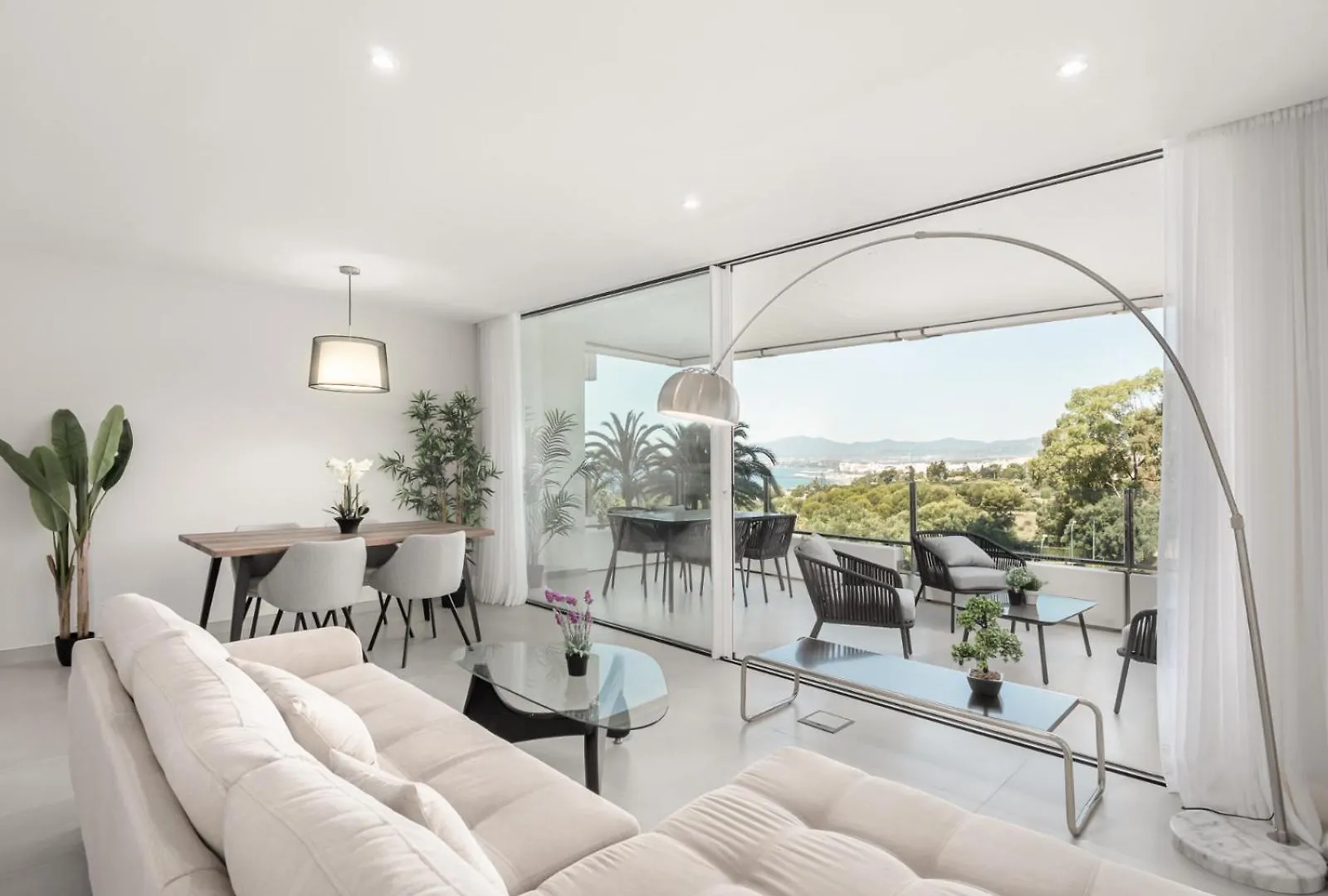 Apartamento Con Vistas Al Mar, La Concha Y Rio Real Marbella Spagna